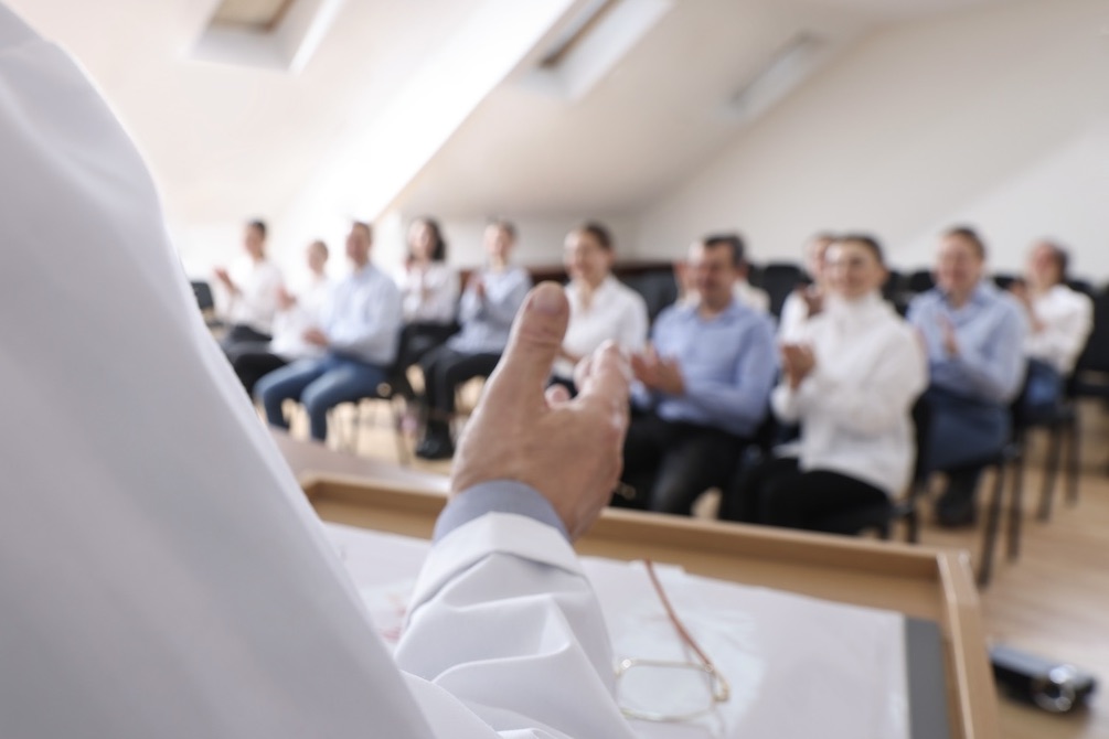 2261976165_huge压缩 3.jpeg